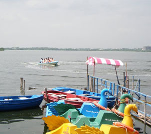 Muttukadu Boat House